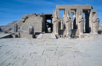 La seconde cour du temple, après les travaux de valorisation. © Yann Rantier/CNRS